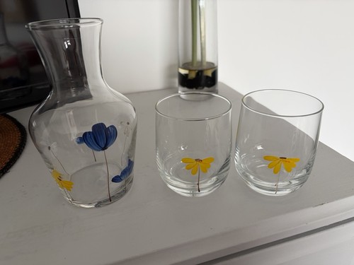 Lovely vintage hand - lovely, hand-painted