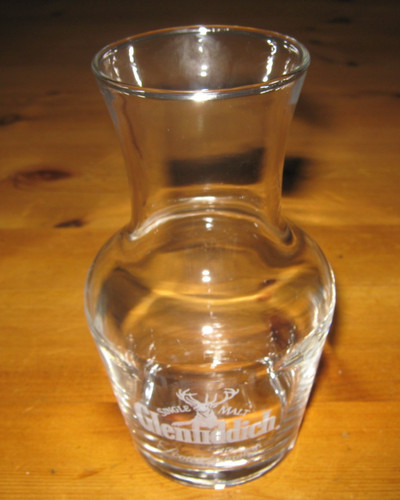 Glenfiddich single malt scotch - single,