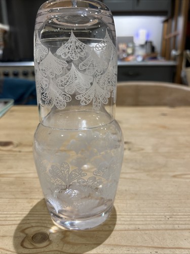 Pretty little glass water - pretty,